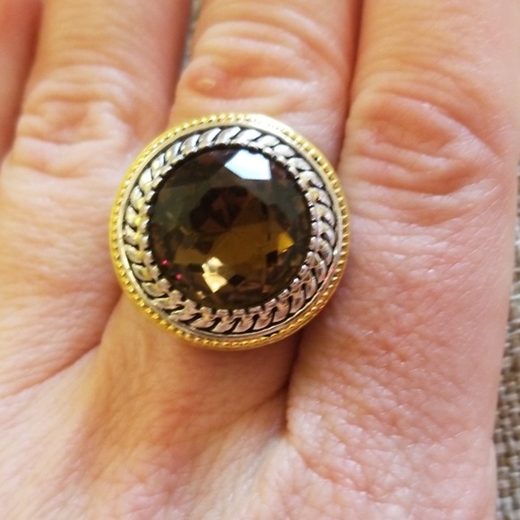 2 Piece Jewelry Bundle with Topaz and Gold Tones - Picture 2 of 4